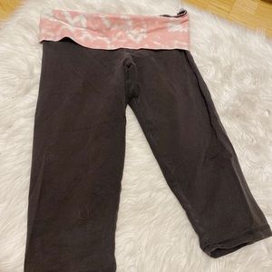 PINK Cropped Yoga Leggings